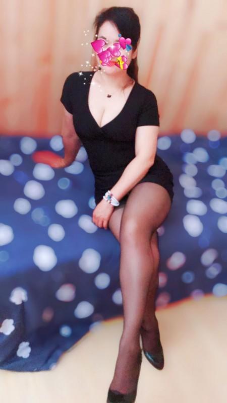 昨晚才去爆乳熟女姐姐大保健QT